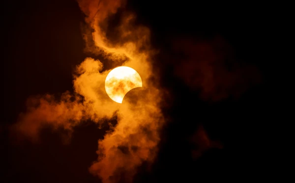 Eclipse solar por Shutterstock