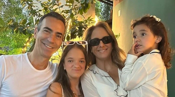 Família de César Tralli e Ticiane Pinheiro por Reprodução / Instagram