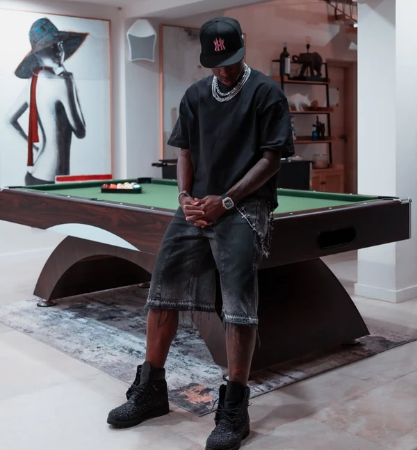 Vini Jr. em mansão por Reprodução | Redes Sociais