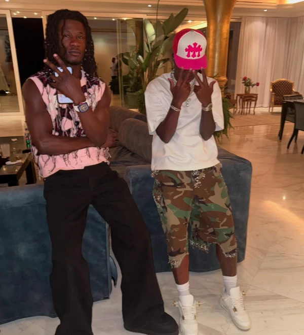 Vini Jr. em mansão por Reprodução | Redes Sociais