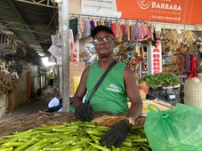 Imagem - Ele vende quiabo desde os 13 anos e virou lenda em Salvador