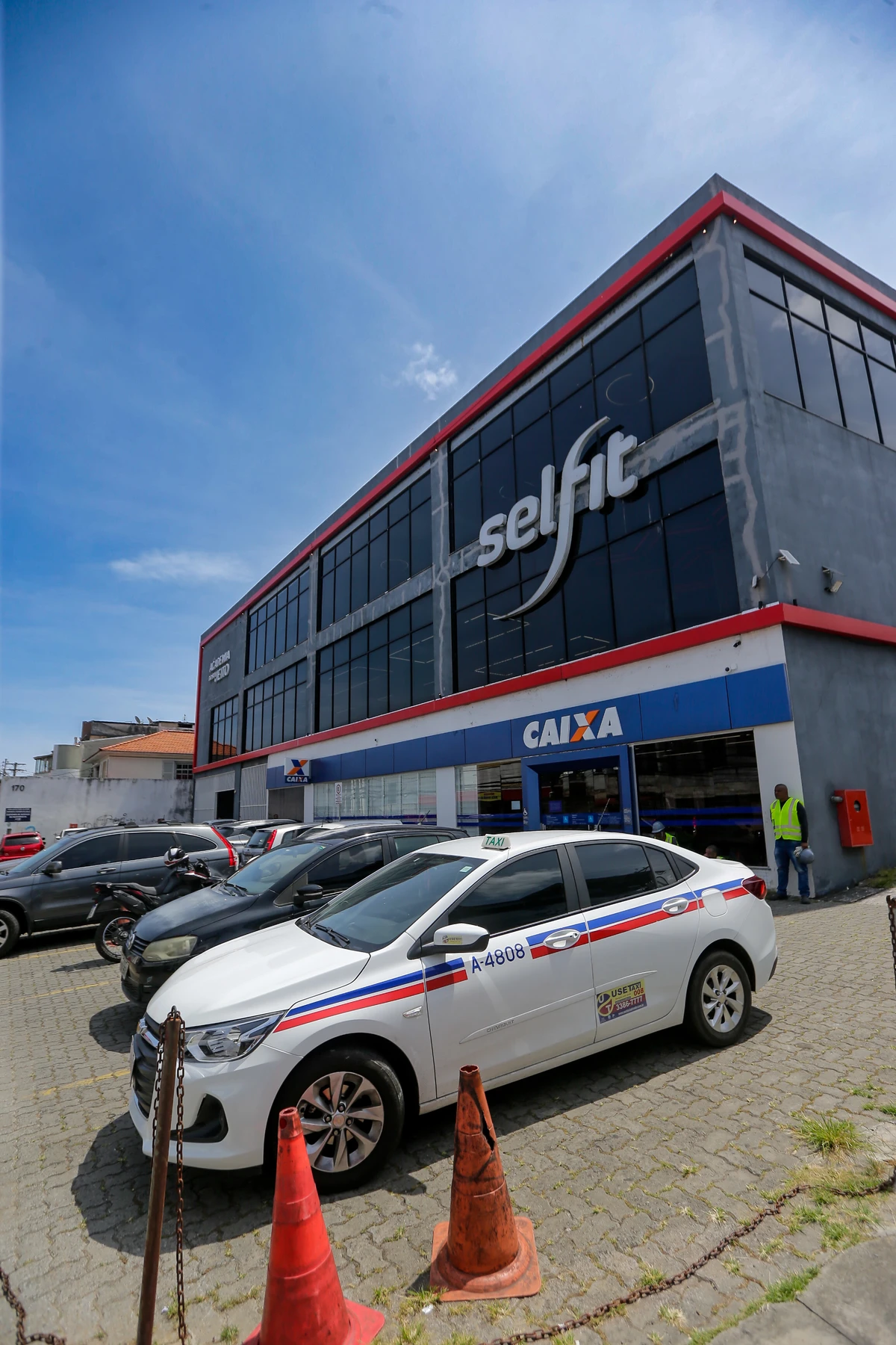 Academia Selfit por ARISSON