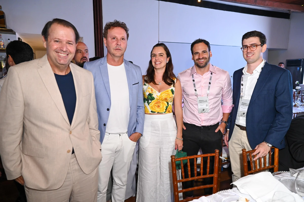 Mario Dantas, Antonio Medradro, Natassia Muricy Medrado, Leopoldo Leão e Rafael Valente por Fotos: Elias Dantas/Divulgação