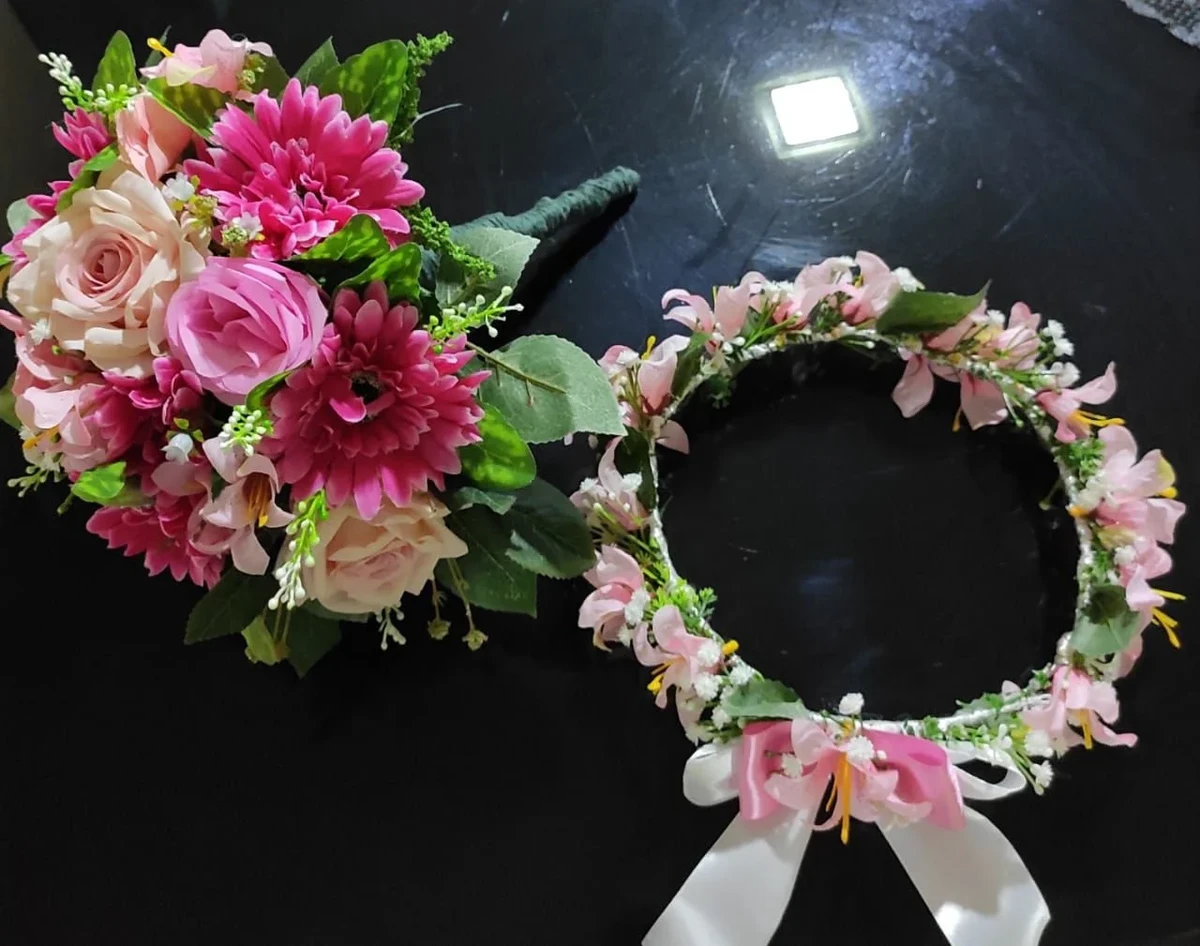 Guirlanda de flores por Reprodução