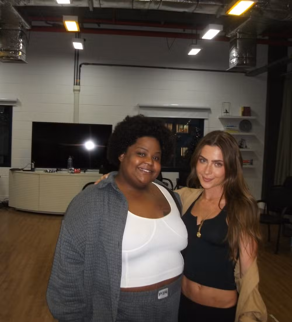 MC Carol e Jade Picon em oficina na Globo por Reprodução/Instagram