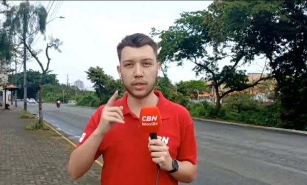 Niro Souza emocionou ao interpretar matéria em libras