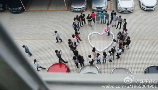 Pedido de casamento terminou em constrangimento por Reprodução