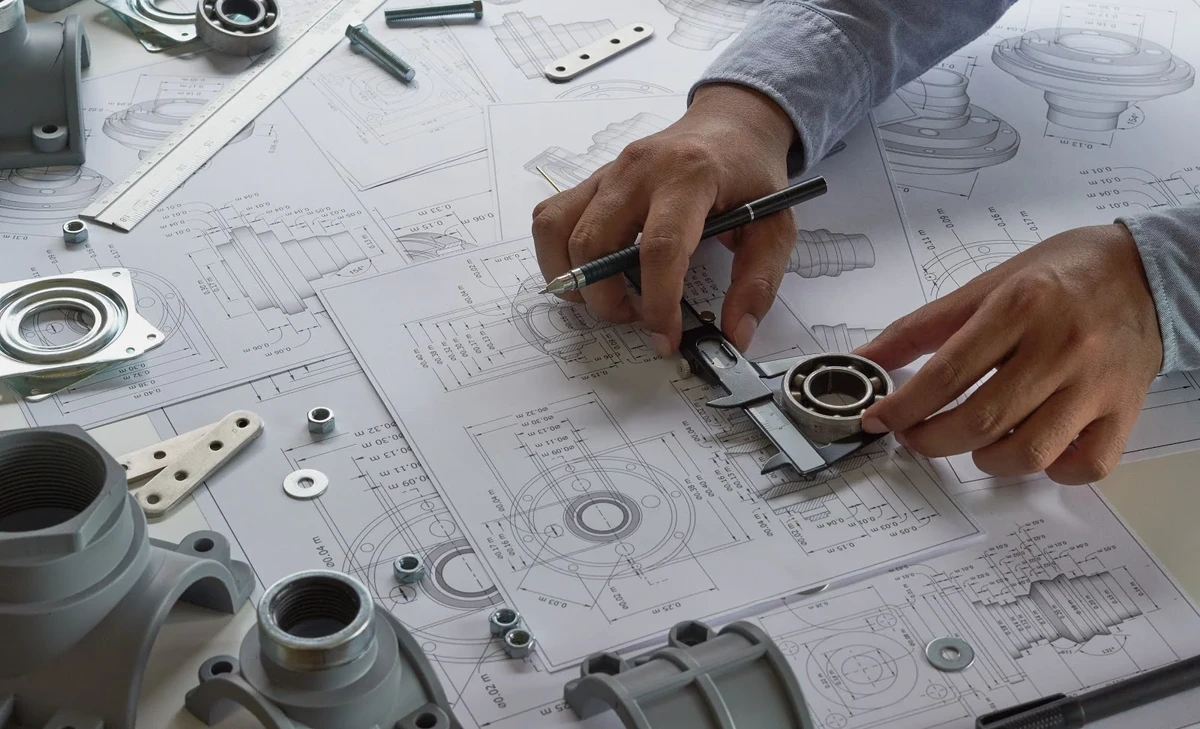 Engenharia Civil, construção, obras e pedreiros por Shutterstock