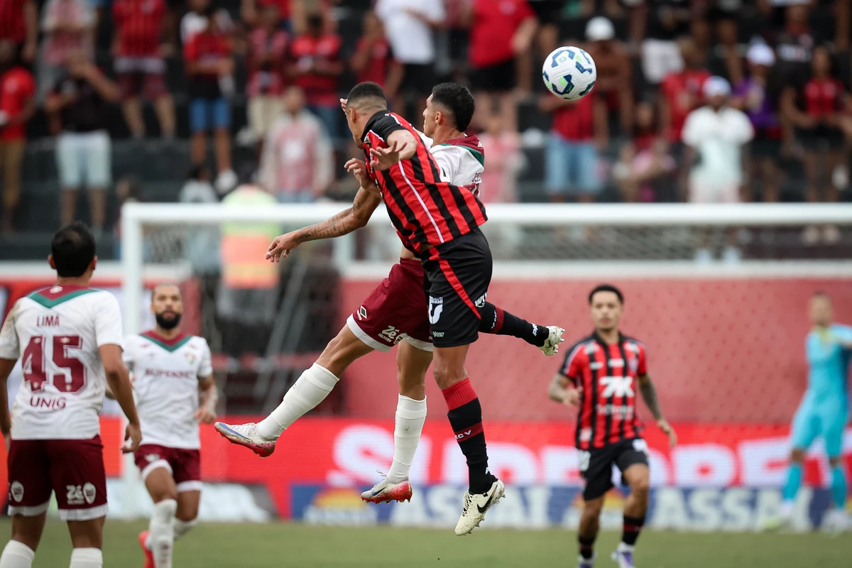 Vitória e Fluminense fizeram um jogo disputado no Barradão