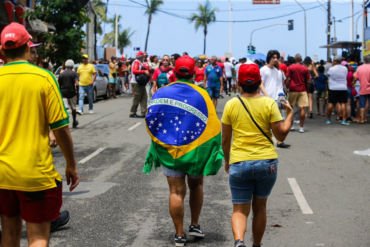Manifestantes protestam contra PEC da Blindagem em Salvador e outras capitais por Arisson Marinho/CORREIO