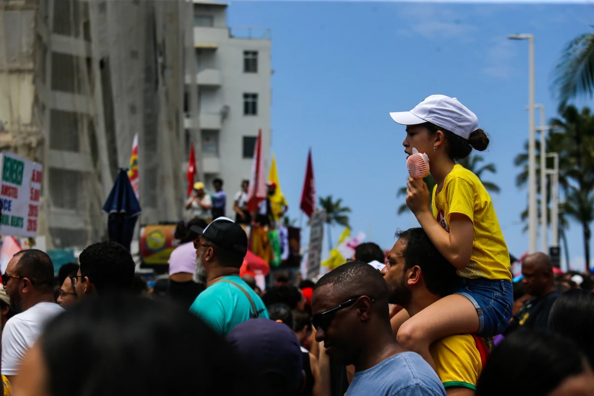 Manifestantes protestam contra PEC da Blindagem em Salvador e outras capitais por Arisson Marinho/CORREIO