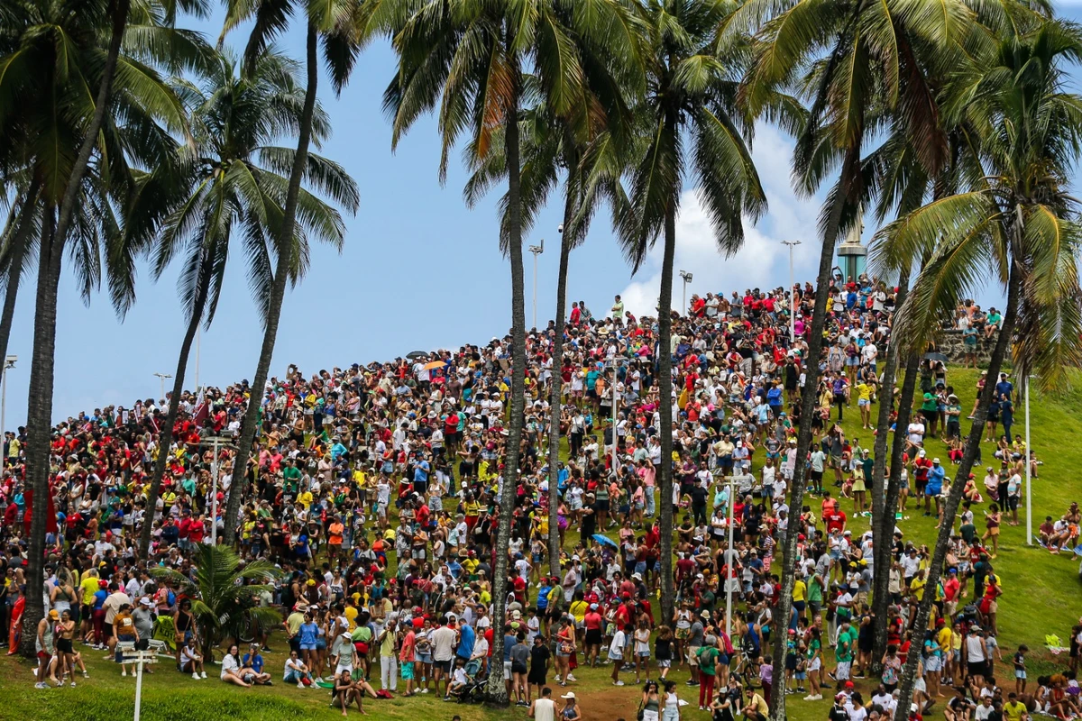 Manifestantes protestam contra PEC da Blindagem em Salvador e outras capitais por Arisson Marinho/CORREIO