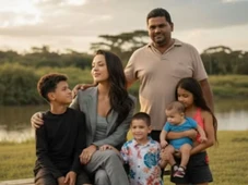 Imagem - Casal e quatro filhos morrem em acidente de carro a caminho de aniversário