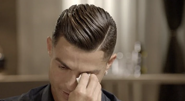 Imagem - Cristiano Ronaldo reencontra funcionária do McDonald's que dava hambúrguer de graça quando ele passava fome