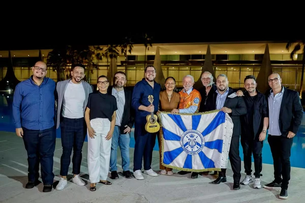 A Acadêmicos de Niterói oficializou seu samba-enredo para o Carnaval 2026