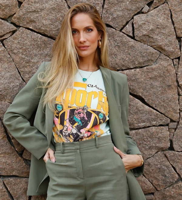 A modelo Schynaider Moura por Reprodução
