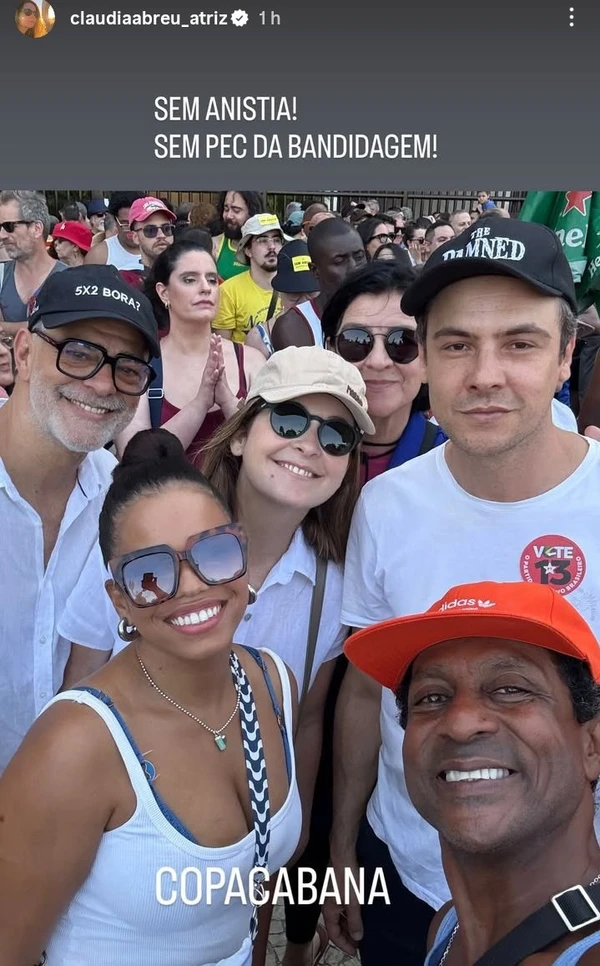 Eduardo Moscovis, Jeniffer Nascimento, Claudia Abreu, Sergio Guizé e Luis Miranda no Rio de Janeiro por Reprodução/Instagram