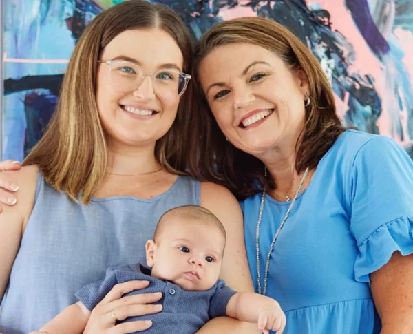 Mãe doou útero para a própria filha por Reprodução