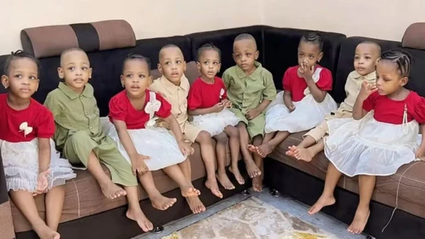 Mulher deu à luz nove bebês por Reprodução