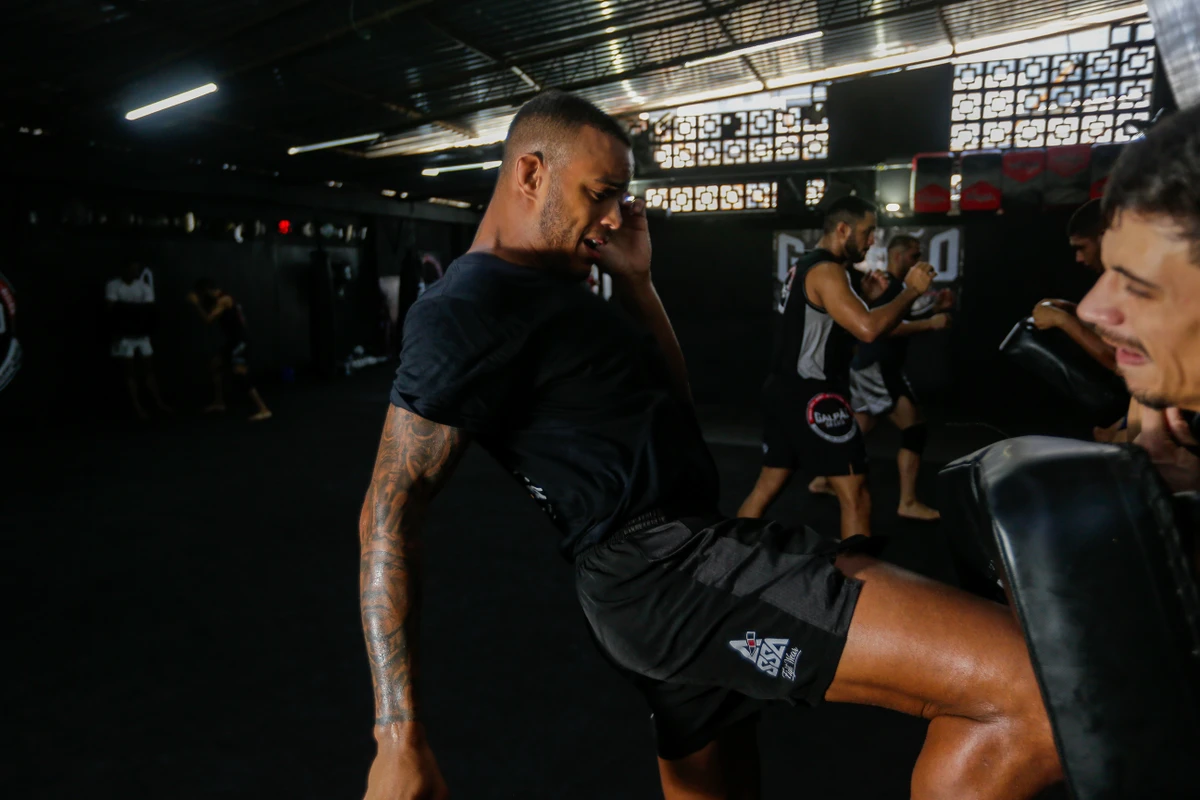 Samuel Sanches treina no Galpão da Luta, no Acupe de Brotas por Arisson Marinho/CORREIO