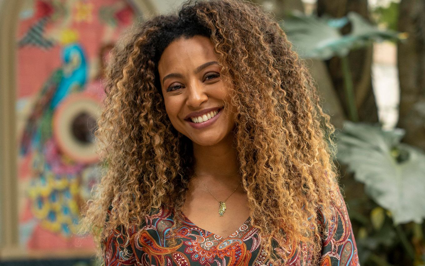 Sheron Menezzes viveu Sol em "Vai na Fé" (2023) por Reprodução / Globo