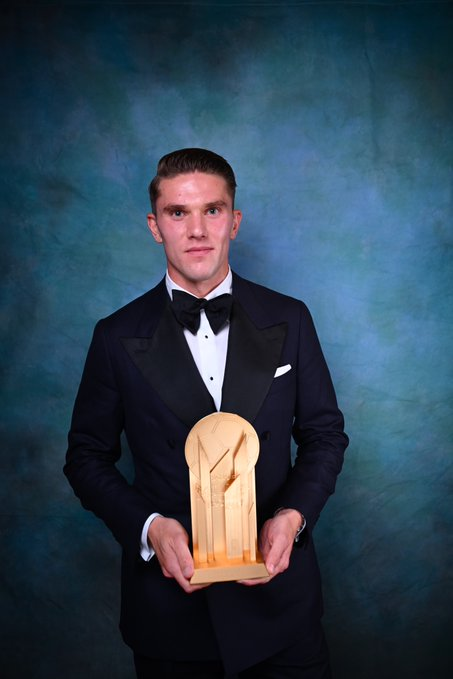 Viktor Gyökeres recebu o prêmio Gerd Müller masculino por Reprodução