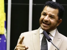 Imagem - Ex-assessora é condenada a sete anos de prisão por chantagear e exigir R$ 180 mil de deputado