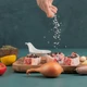 Imagem - Colocar sal a mais na comida pode estar ligado a crises de ansiedade, diz pesquisa
