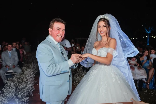 Calita Franciele e Amado Batista por Reprodução/Instagram