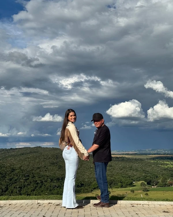Calita Franciele e Amado Batista por Reprodução/Instagram