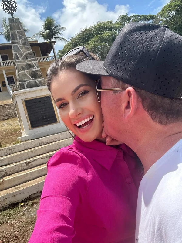 Calita Franciele e Amado Batista por Reprodução/Instagram