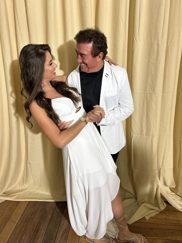 Calita Franciele e Amado Batista por Reprodução/Instagram