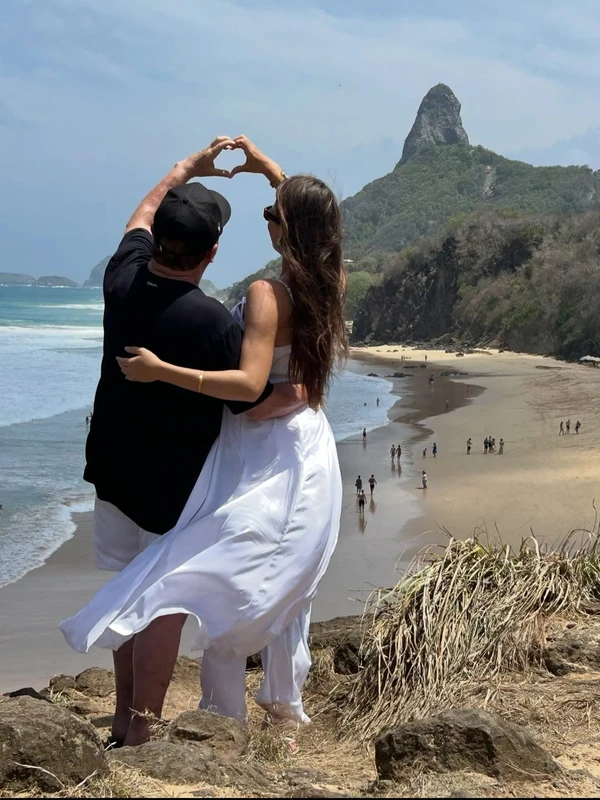 Calita Franciele e Amado Batista por Reprodução/Instagram