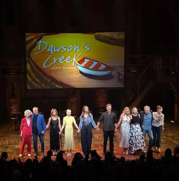 Diagnosticado com câncer, James Van Der Beek emociona fãs em reunião virtual de 'Dawson's Creek' por Reprodução/Redes Sociais