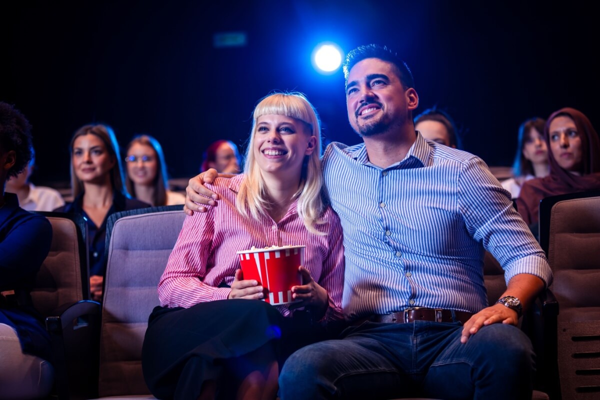As estreias do cinema nesta semana vão prender a atenção do público (Imagem: adriaticfoto | Shutterstock)