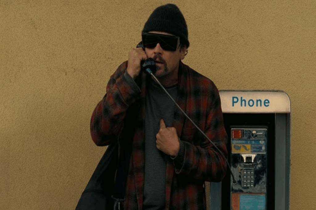 Em &#8220;Uma batalha após a outra&#8221;, Bob reúne antigos aliados para salvar a vida da filha (Imagem: Reprodução digital | WARNER BROS.)