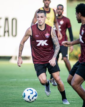 Elenco do Vitória treinando em preparação para encarar o Grêmio (23/9) por Victor Ferreira/EC Vitória