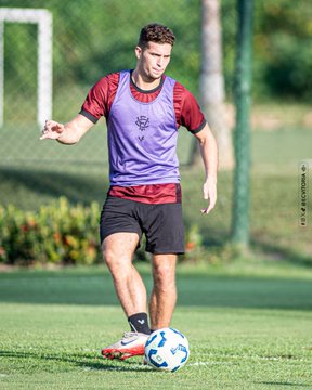 Elenco do Vitória treinando em preparação para encarar o Grêmio (23/9) por Victor Ferreira/EC Vitória