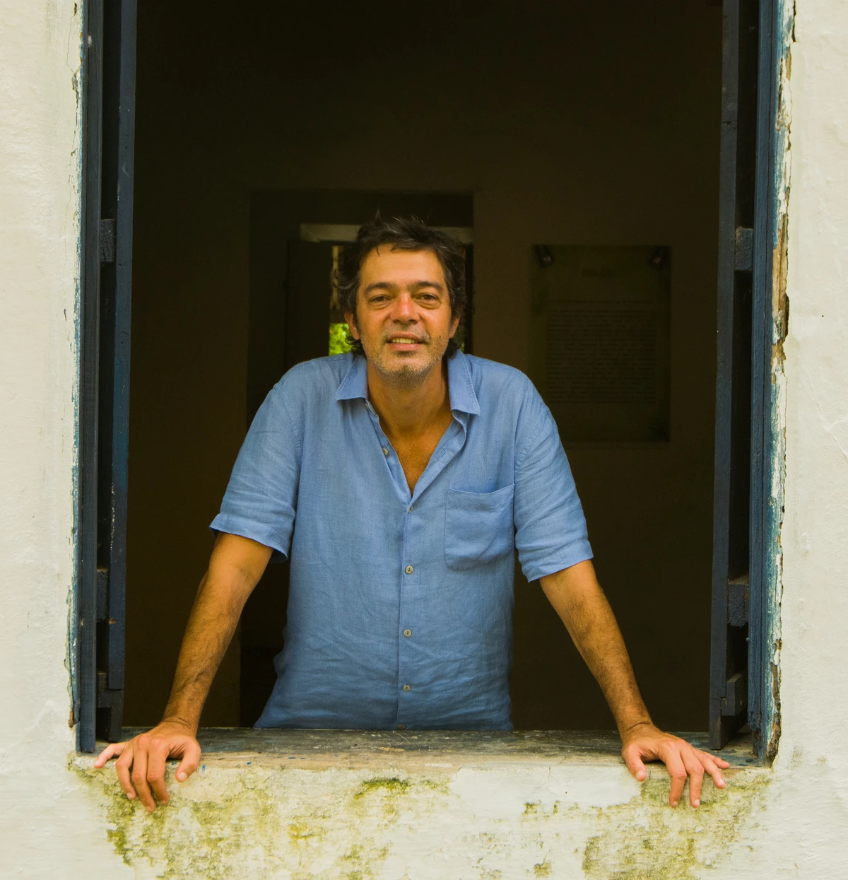 Filho de Chico, Bruno Mazzeo assumiu o roteiro e a direção da docussérie Chico Anysio: um Homem à Procura de um Personagem por Acervo TV Globo