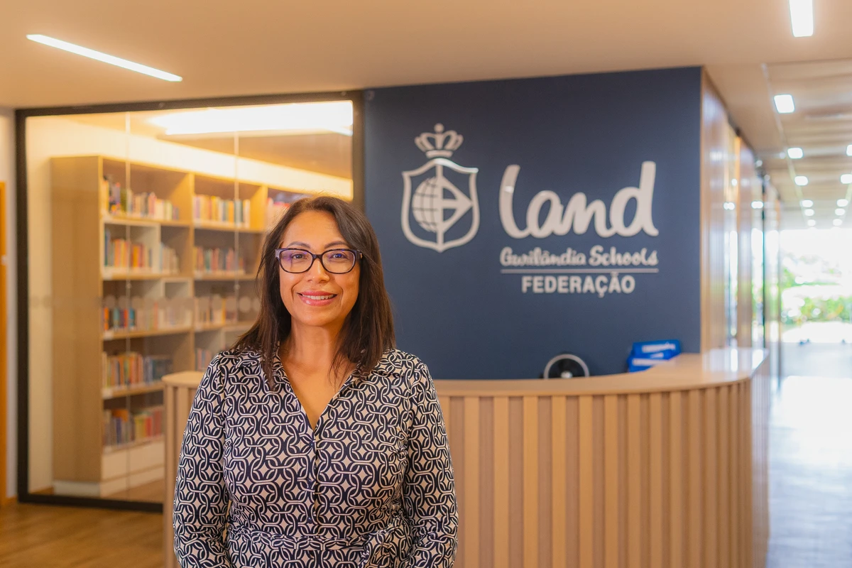 Graciela Coracini, diretora da Land School Federação