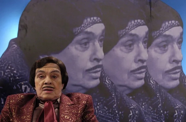 O galã Alberto Roberto vive de antigas glórias por Acervo TV GLobo