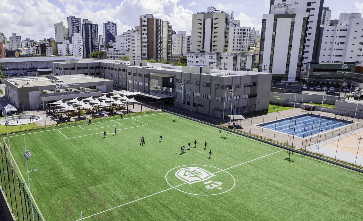 Prática de esportes é uma das atividades oferecidas nas unidades