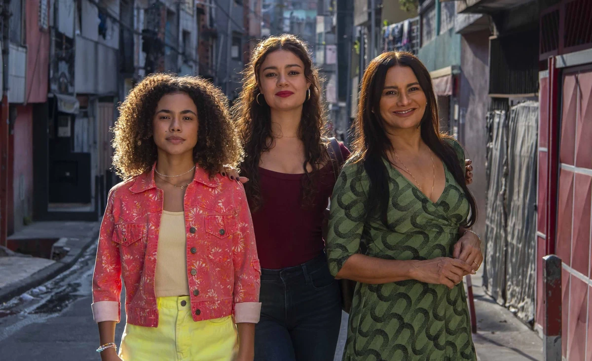 Protagonistas de Três Graças por Reprodução