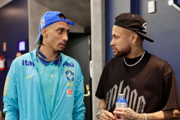 Raphinha e Neymar 