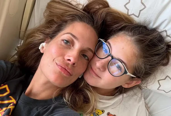 Schynaider Moura e a filha Anne-Marie