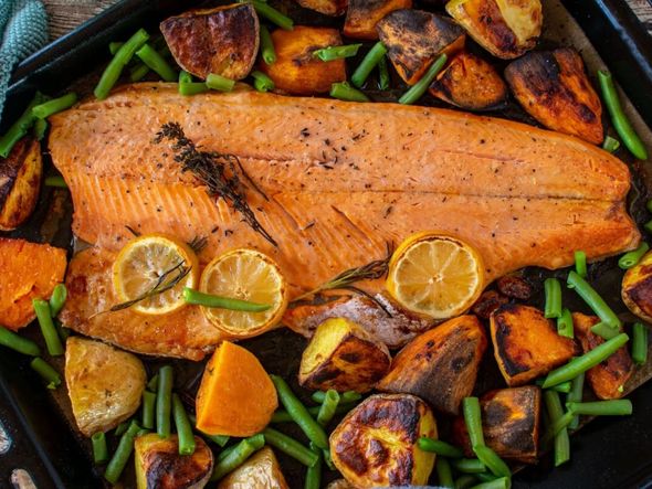 Imagem - Almoço saudável: 4 receitas com salmão ricas em proteínas 