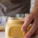 Imagem - Óleo de girassol ou banha de porco? Veja qual gordura é melhor na hora de cozinhar?