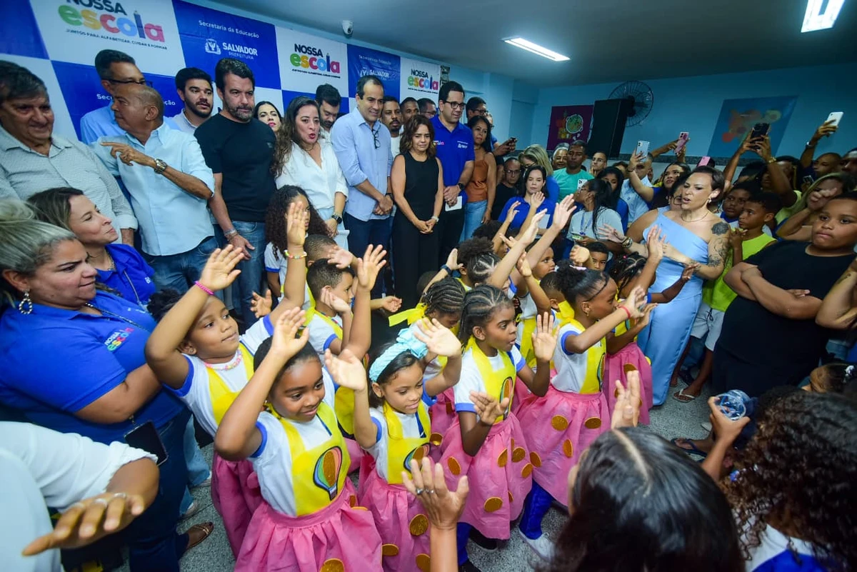 Bruno Reis entregou escola reconstruída em Cosme de Farias por Jefferson Peixoto / Secom PMS