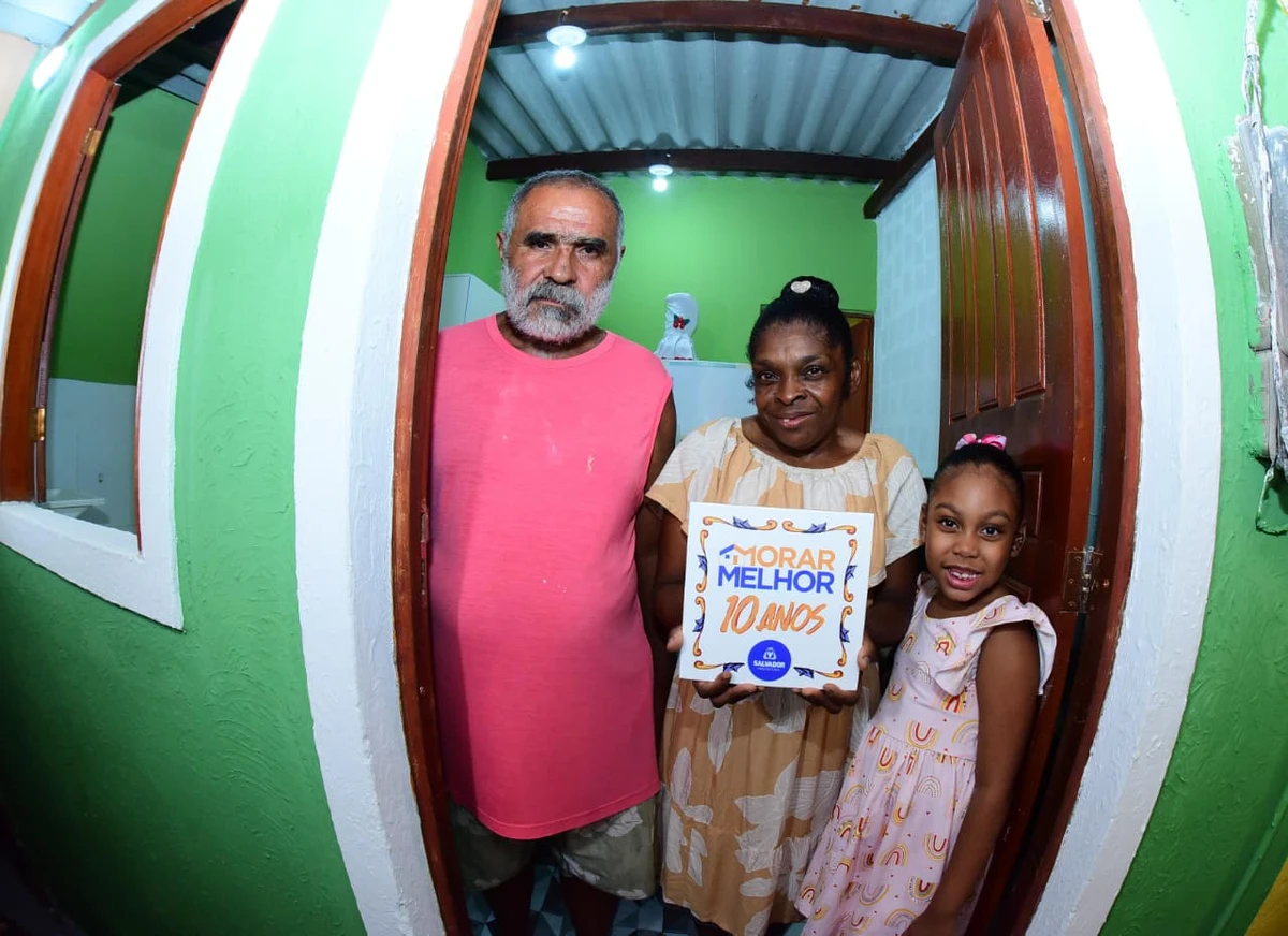 Entrega de casas reformadas por Valter Pontes/ Secom PMS