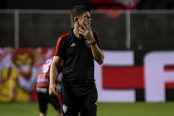 Fabiano Soares - 52 dias (4 jogos) por Pietro Carpi/EC Vitória